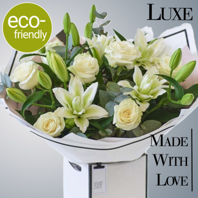 Luxe Ivory Bouquet: Eco-Friendly White & Cream Flowers | Darlington - Discover our Luxe Ivory bouquet: a stunning arrangement of white & cream blooms, hand-tied and presented in eco-friendly packaging. Perfect for any occasion. Order now!